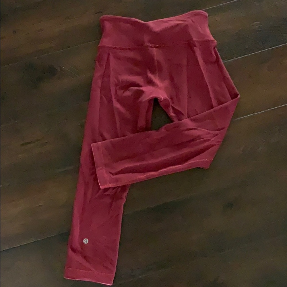 Lululemon cropped reversible leggings